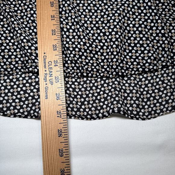 Max Studio Black Tan White Geo Print Elastic Cuff Pleated Blouse Tunic L Top EUC - Picture 6 of 16